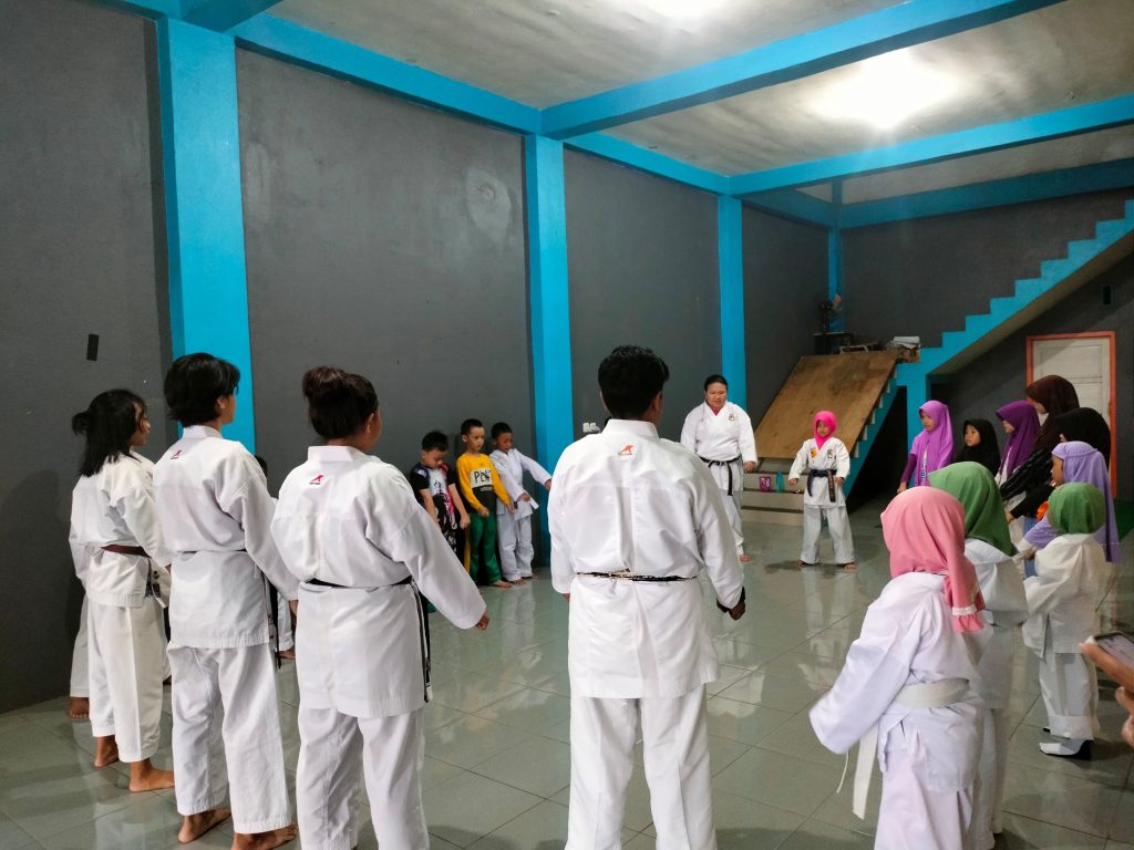Latihan Karate Andalusia Islamic School